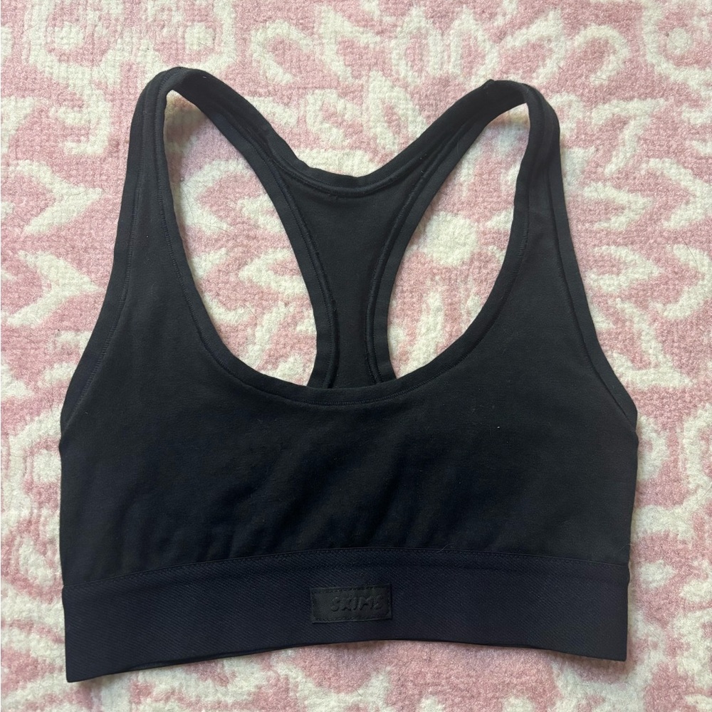 SKIMS NWOT XS Sports Bra